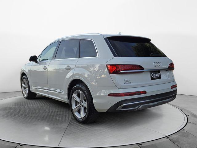 used 2022 Audi Q7 car, priced at $34,310