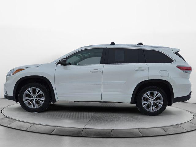 used 2015 Toyota Highlander car, priced at $19,989