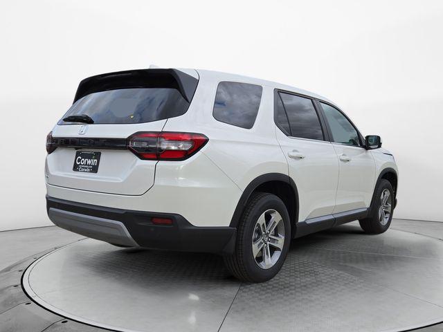 new 2025 Honda Pilot car, priced at $46,780