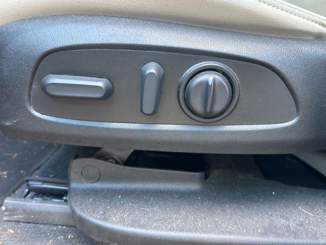 used 2023 Chevrolet Traverse car, priced at $38,489