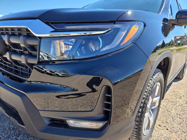 new 2025 Honda Ridgeline car, priced at $41,680