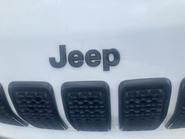 used 2023 Jeep Cherokee car, priced at $28,489