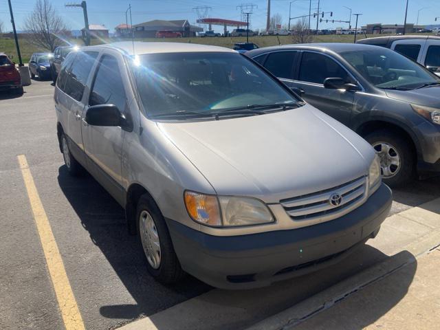 used 2003 Toyota Sienna car, priced at $4,989