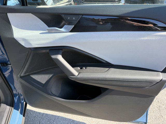 new 2025 Volkswagen Tiguan car, priced at $38,326