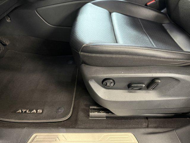 used 2021 Volkswagen Atlas car, priced at $25,490