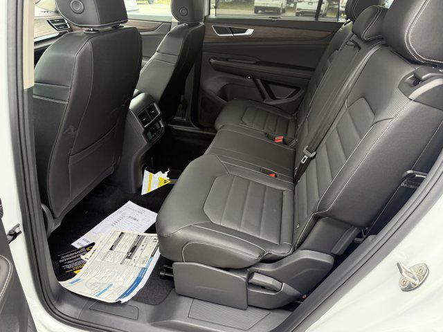 new 2025 Volkswagen Atlas car, priced at $51,586