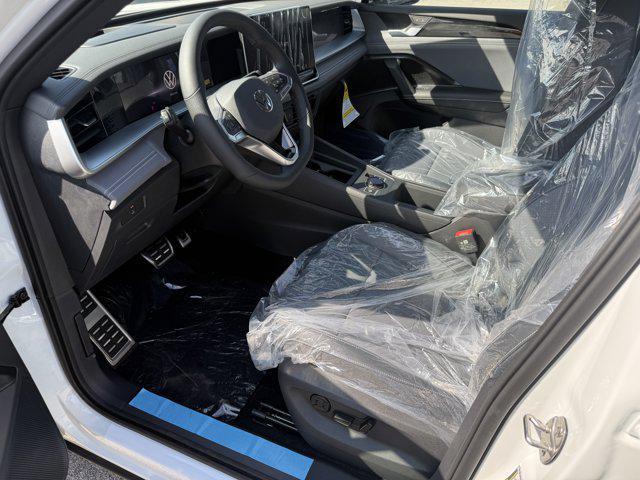 new 2025 Volkswagen Tiguan car, priced at $40,702