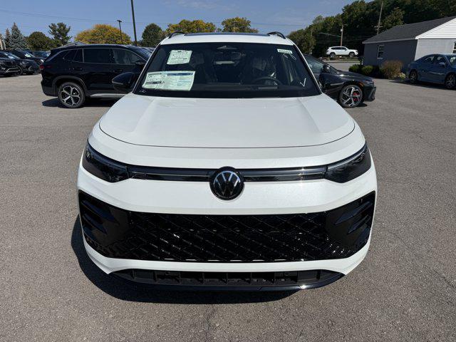 new 2025 Volkswagen Tiguan car, priced at $40,702