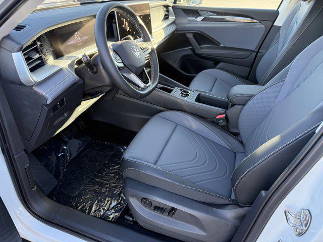 new 2025 Volkswagen Tiguan car, priced at $37,586