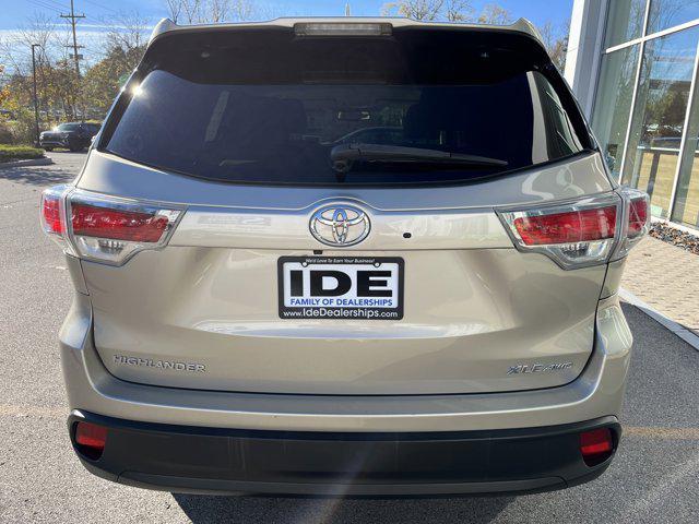 used 2016 Toyota Highlander car, priced at $20,990