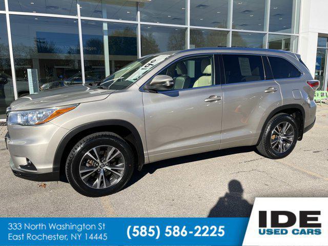 used 2016 Toyota Highlander car, priced at $20,990