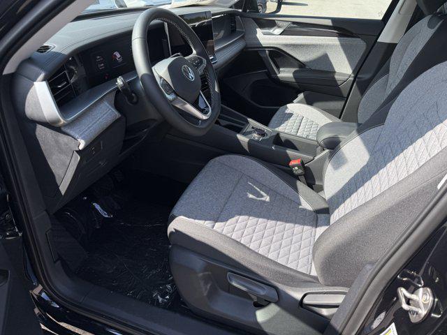 new 2025 Volkswagen Tiguan car, priced at $33,886