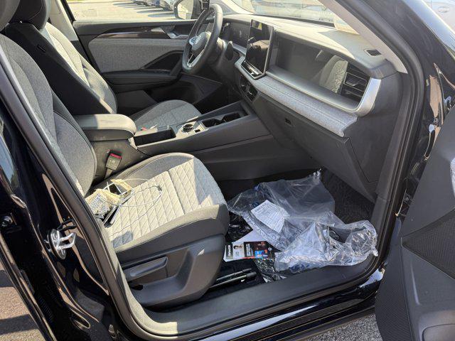 new 2025 Volkswagen Tiguan car, priced at $33,886