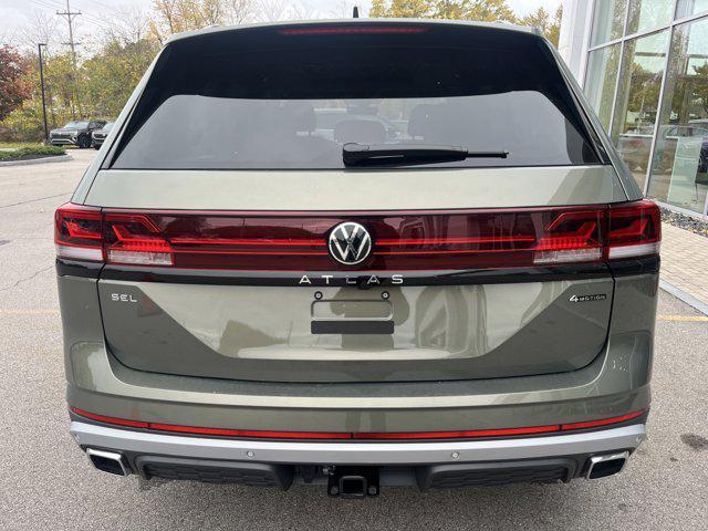 new 2024 Volkswagen Atlas car, priced at $53,621