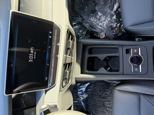 new 2025 Volkswagen Tiguan car, priced at $38,287