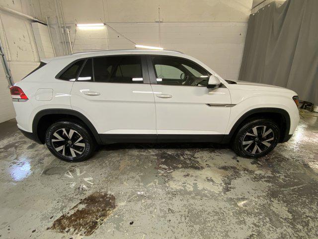 used 2021 Volkswagen Atlas Cross Sport car, priced at $25,490