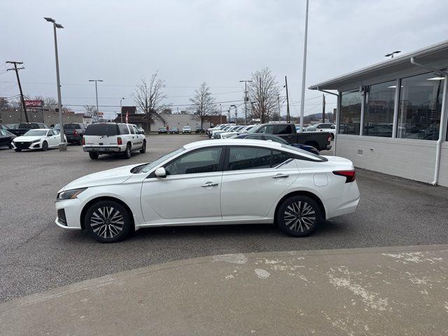 used 2023 Nissan Altima car, priced at $24,752