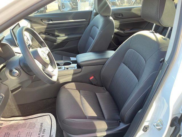 used 2023 Nissan Altima car, priced at $22,889