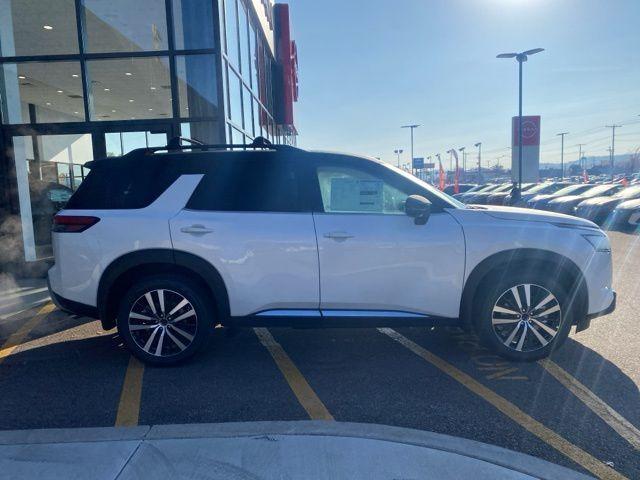 new 2025 Nissan Pathfinder car, priced at $53,270