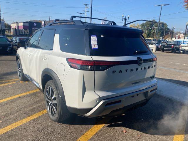 new 2025 Nissan Pathfinder car, priced at $53,270