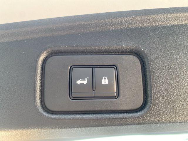 new 2025 Nissan Pathfinder car, priced at $43,995
