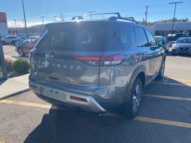 new 2025 Nissan Pathfinder car, priced at $45,695