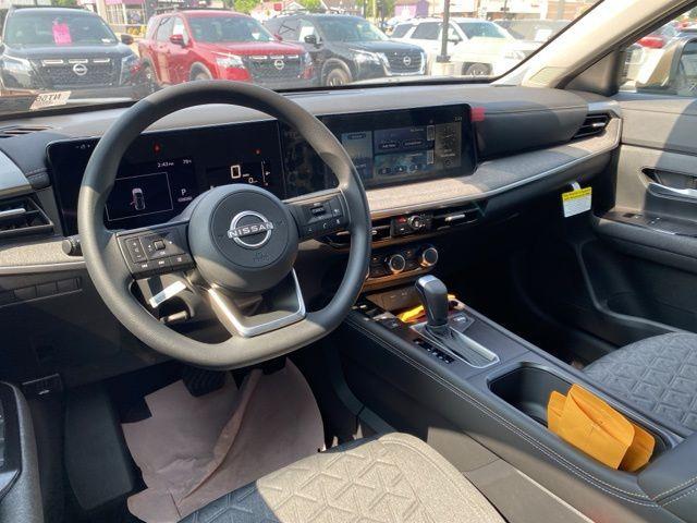 new 2025 Nissan Kicks car, priced at $26,920