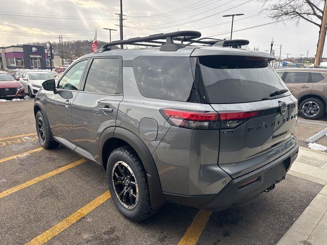 new 2025 Nissan Pathfinder car, priced at $42,450