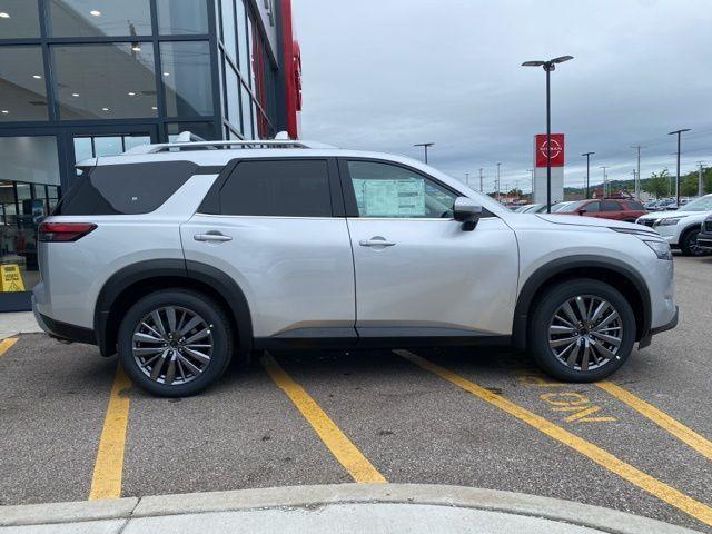 new 2025 Nissan Pathfinder car, priced at $45,099