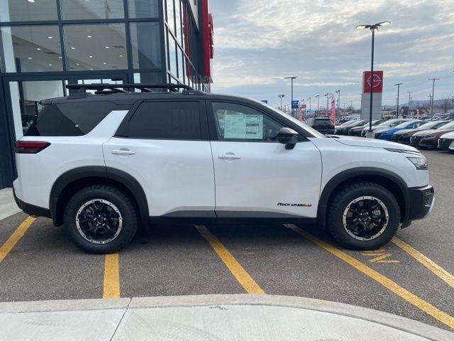 new 2025 Nissan Pathfinder car, priced at $45,409