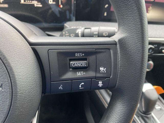 new 2025 Nissan Kicks car, priced at $26,710