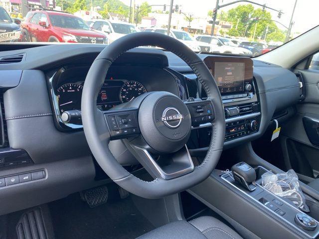 new 2025 Nissan Pathfinder car, priced at $41,165