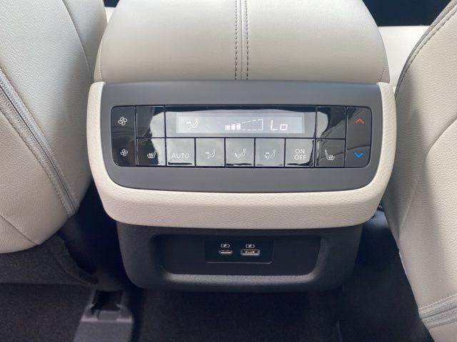 new 2025 Nissan Pathfinder car, priced at $44,399