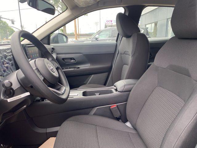 new 2025 Nissan Kicks car, priced at $24,360
