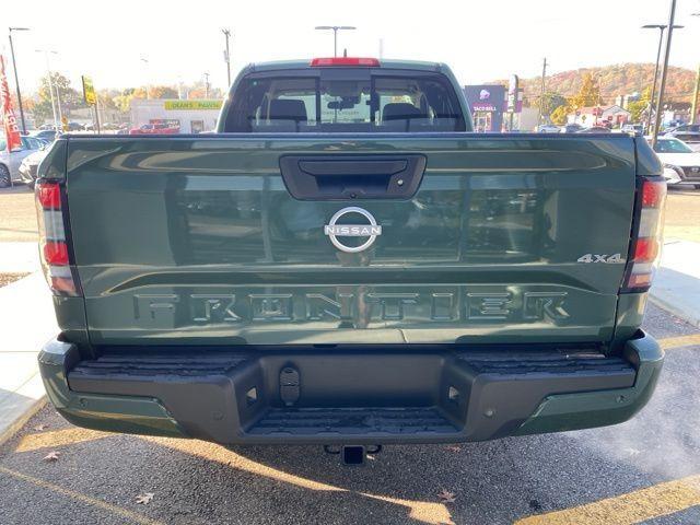 new 2025 Nissan Frontier car, priced at $39,777