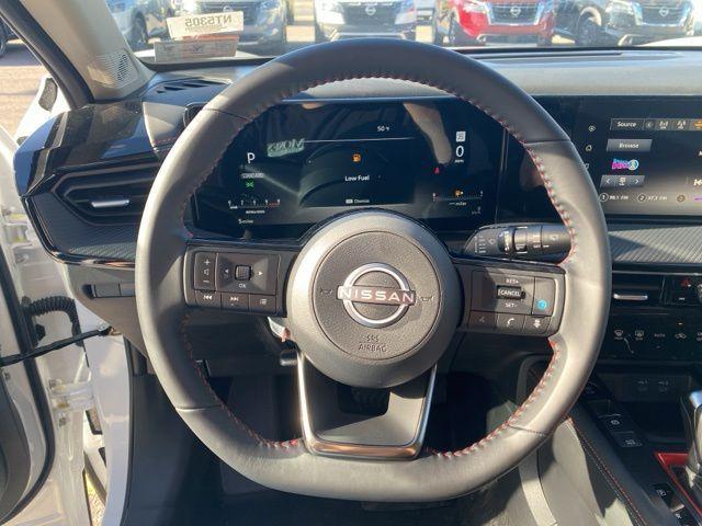 new 2025 Nissan Kicks car, priced at $28,555