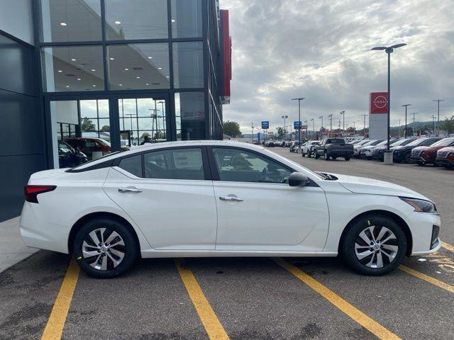 new 2025 Nissan Altima car, priced at $25,652