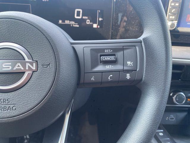 new 2025 Nissan Kicks car, priced at $24,360