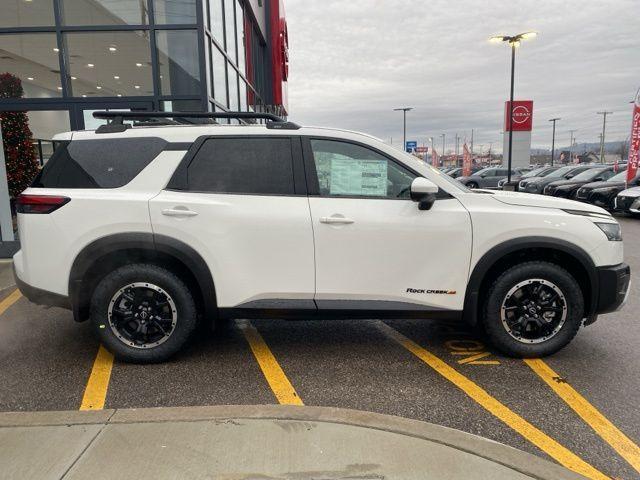 new 2025 Nissan Pathfinder car, priced at $42,450