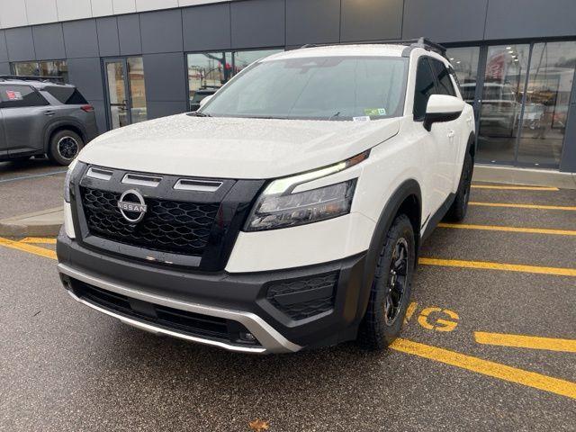 new 2025 Nissan Pathfinder car, priced at $42,450