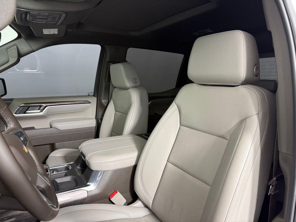 used 2025 Chevrolet Silverado 1500 car, priced at $52,495