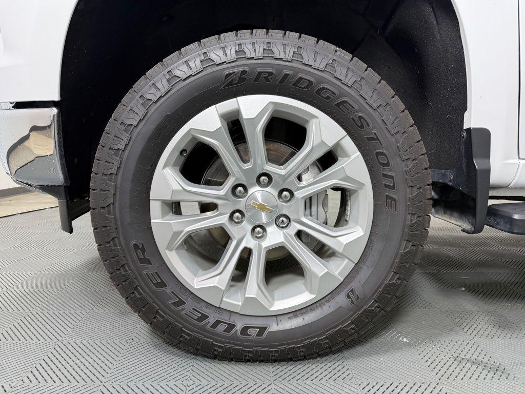 used 2025 Chevrolet Silverado 1500 car, priced at $52,495