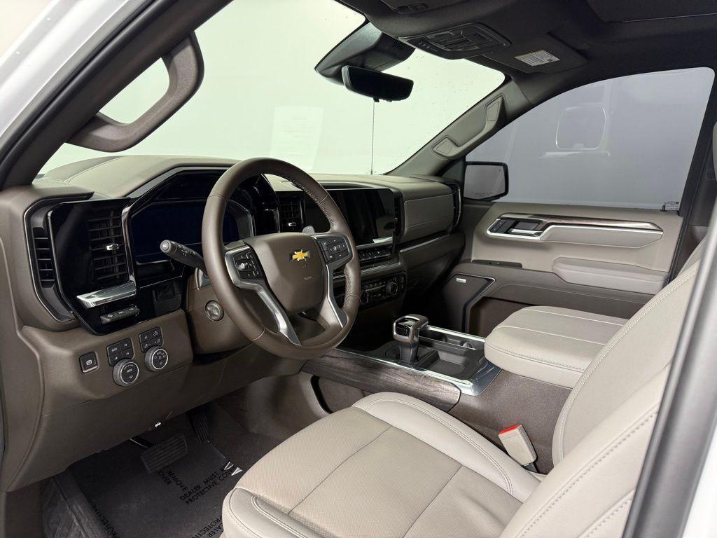 used 2025 Chevrolet Silverado 1500 car, priced at $52,495