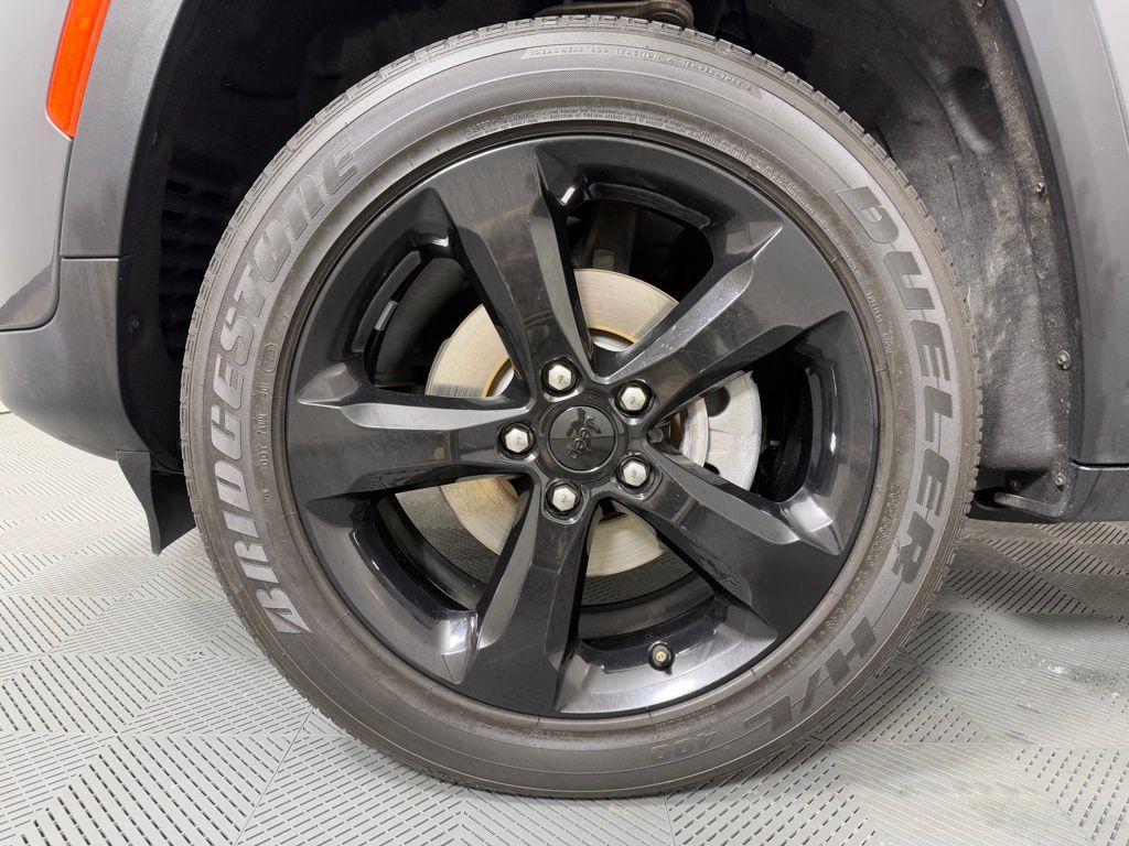 used 2023 Jeep Grand Cherokee car, priced at $25,995