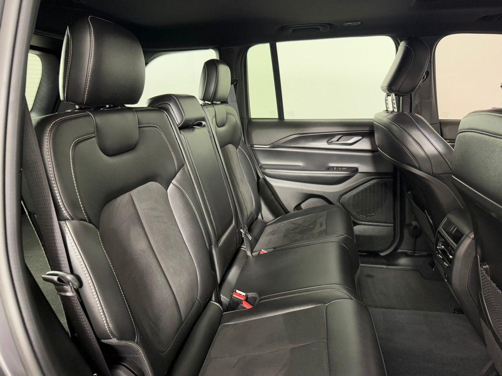 used 2023 Jeep Grand Cherokee car, priced at $25,995