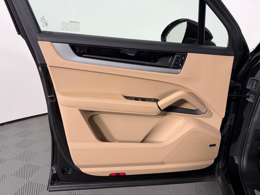 new 2025 Porsche Cayenne car, priced at $138,665