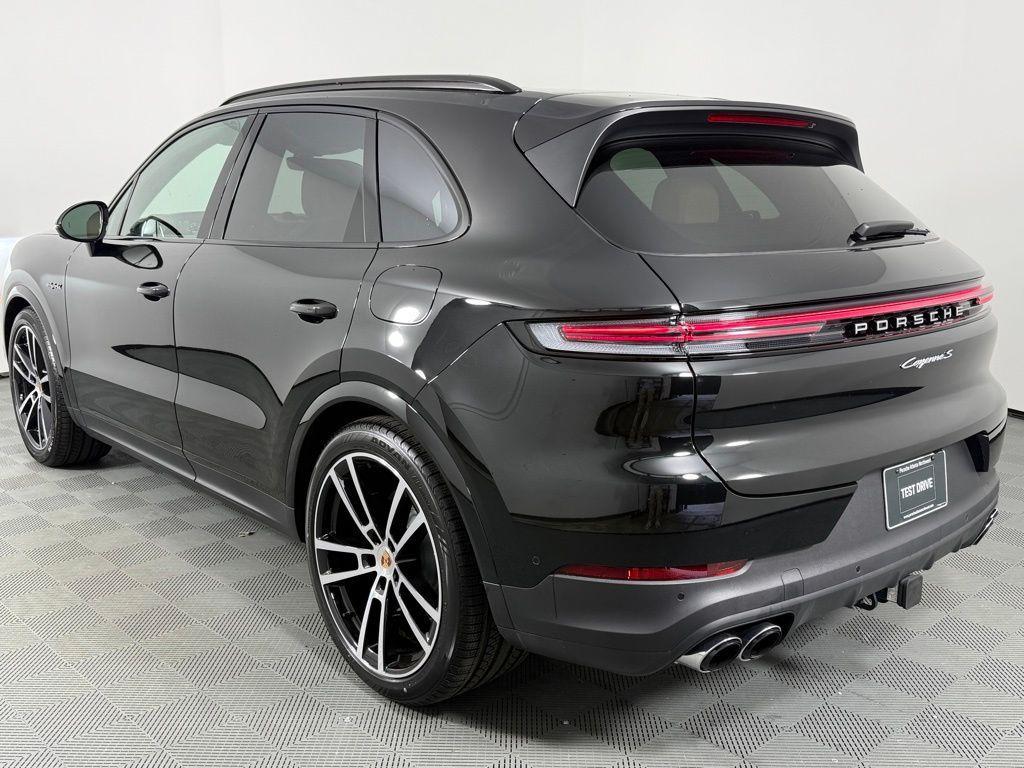 new 2025 Porsche Cayenne car, priced at $138,665