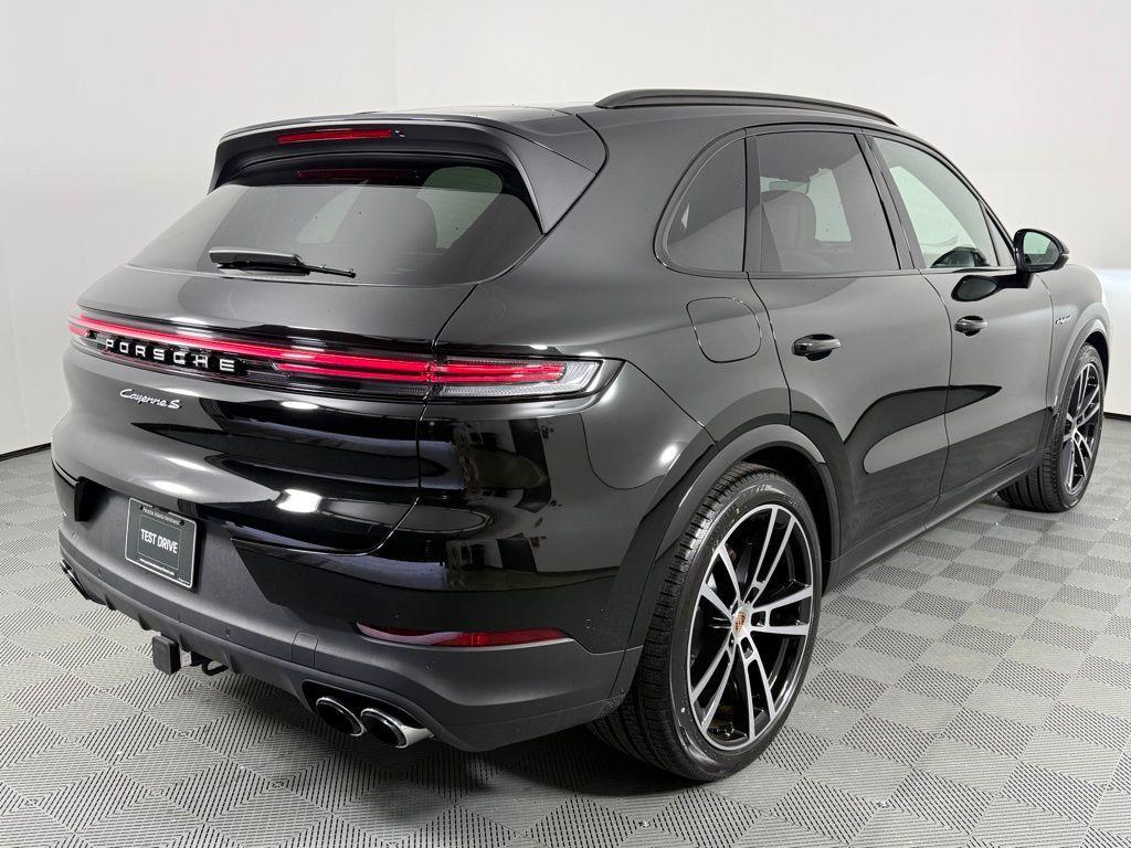 new 2025 Porsche Cayenne car, priced at $138,665