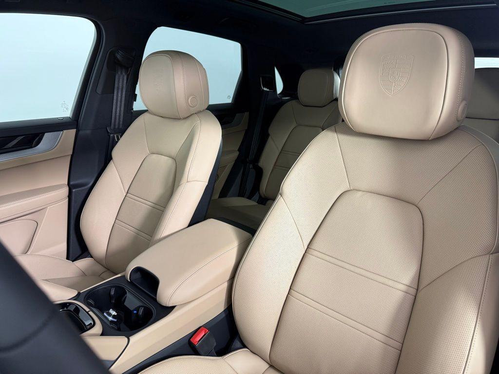 new 2025 Porsche Cayenne car, priced at $138,665