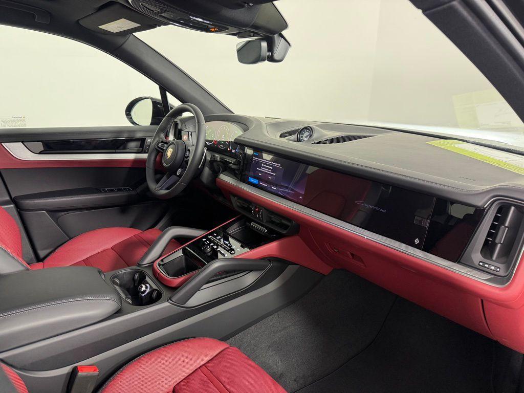 new 2026 Porsche Cayenne car